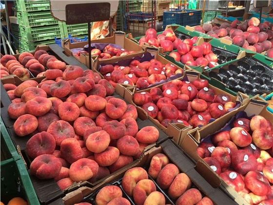 余教授德國鄉(xiāng)村行:德國水果賣品質(zhì) 余教授德國鄉(xiāng)村行:德國水果賣品質(zhì)