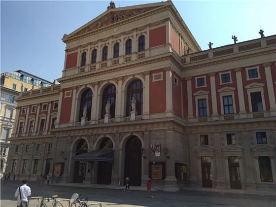 余教授奧地利維也納行：不懂音樂的農(nóng)民教授，在音樂之都的感受