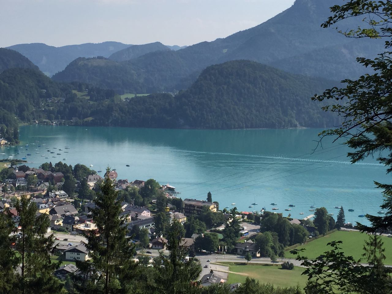 余教授奧地利鄉(xiāng)村行：萬(wàn)科為什么說(shuō)把奧地利小鎮(zhèn)搬回來(lái)？