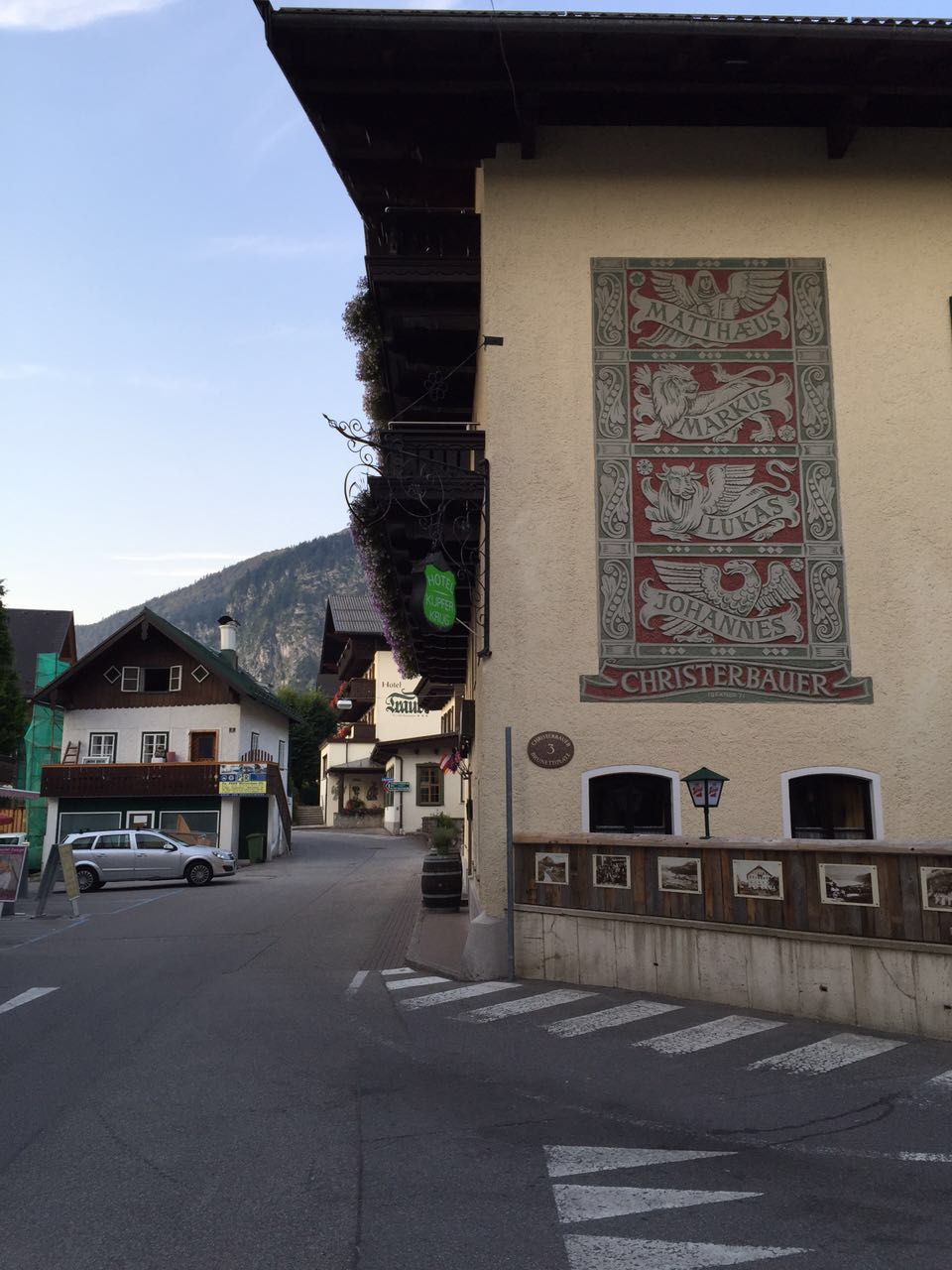 余教授奧地利鄉(xiāng)村行：萬(wàn)科為什么說(shuō)把奧地利小鎮(zhèn)搬回來(lái)？