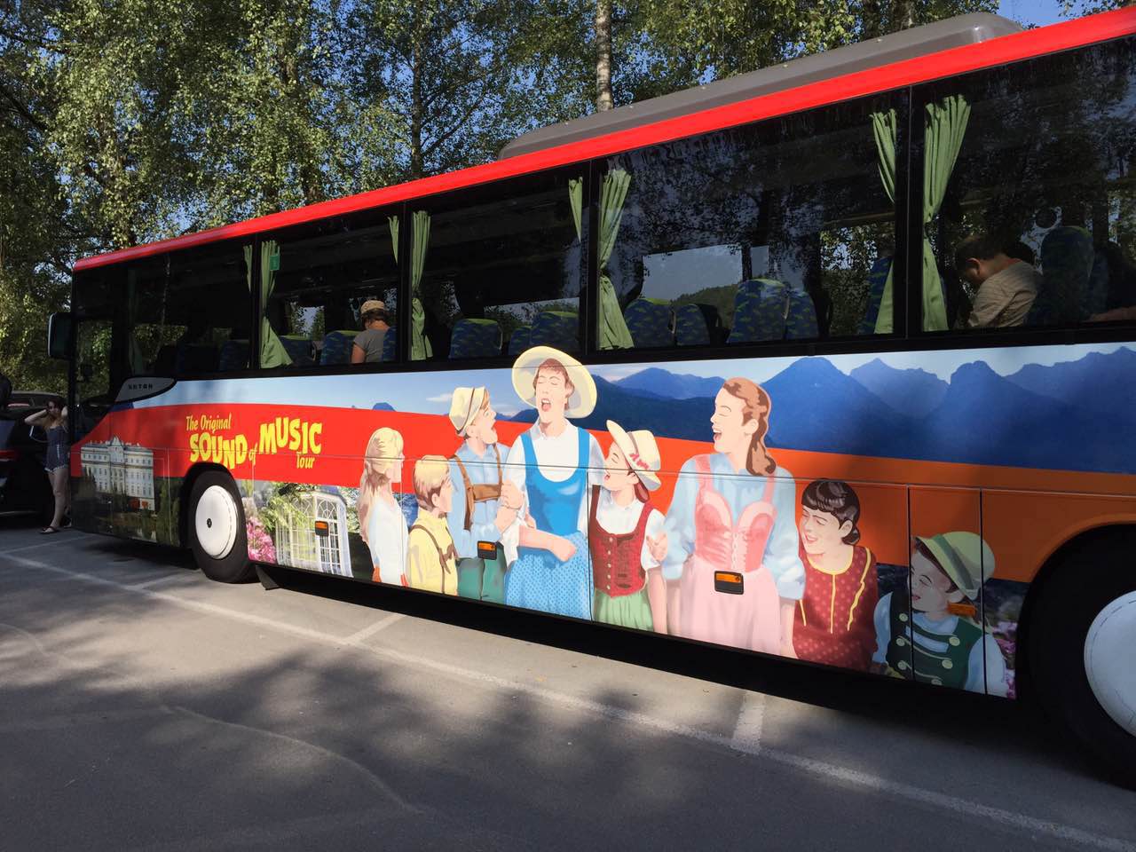 【余教授奧地利鄉(xiāng)村行:音樂之聲把游客帶到了薩爾斯堡】 【余教授奧地利鄉(xiāng)村行:音樂之聲把游客帶到了薩爾斯堡】