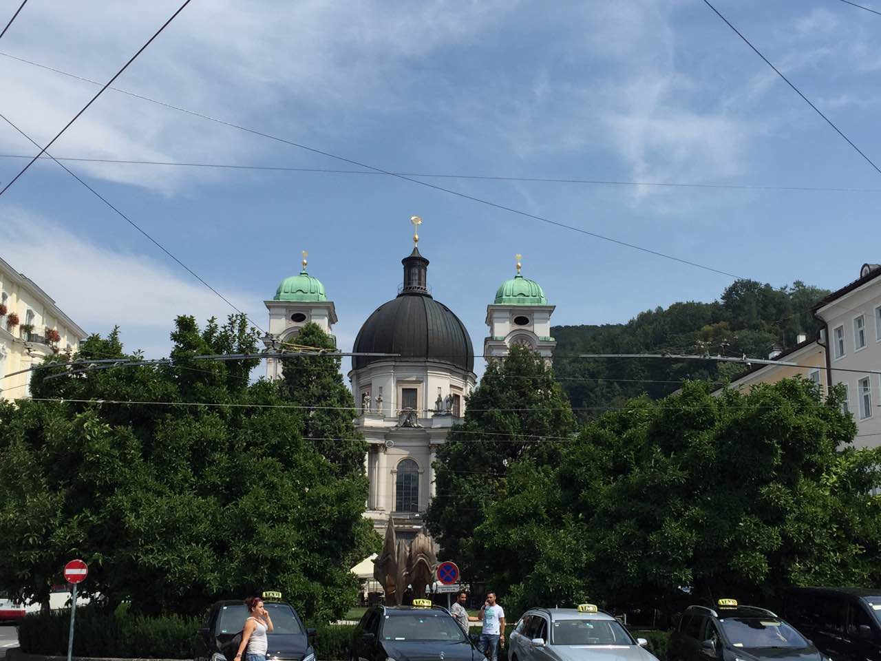 【余教授奧地利鄉(xiāng)村行:音樂之聲把游客帶到了薩爾斯堡】 【余教授奧地利鄉(xiāng)村行:音樂之聲把游客帶到了薩爾斯堡】