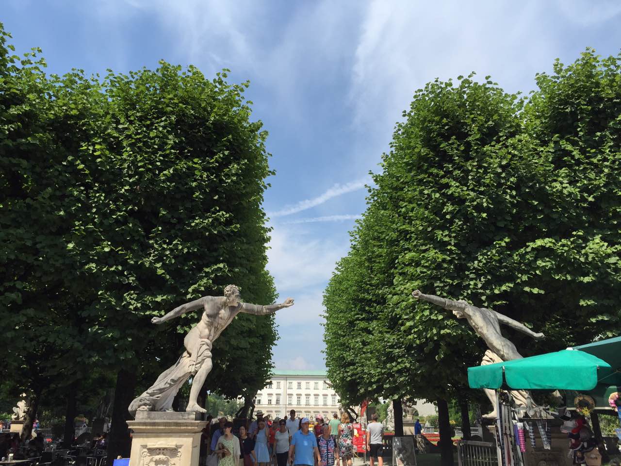 【余教授奧地利鄉(xiāng)村行:音樂之聲把游客帶到了薩爾斯堡】 【余教授奧地利鄉(xiāng)村行:音樂之聲把游客帶到了薩爾斯堡】