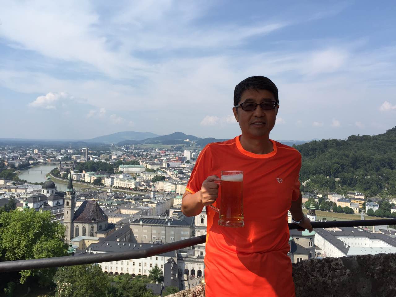 【余教授奧地利鄉(xiāng)村行:音樂之聲把游客帶到了薩爾斯堡】 【余教授奧地利鄉(xiāng)村行:音樂之聲把游客帶到了薩爾斯堡】