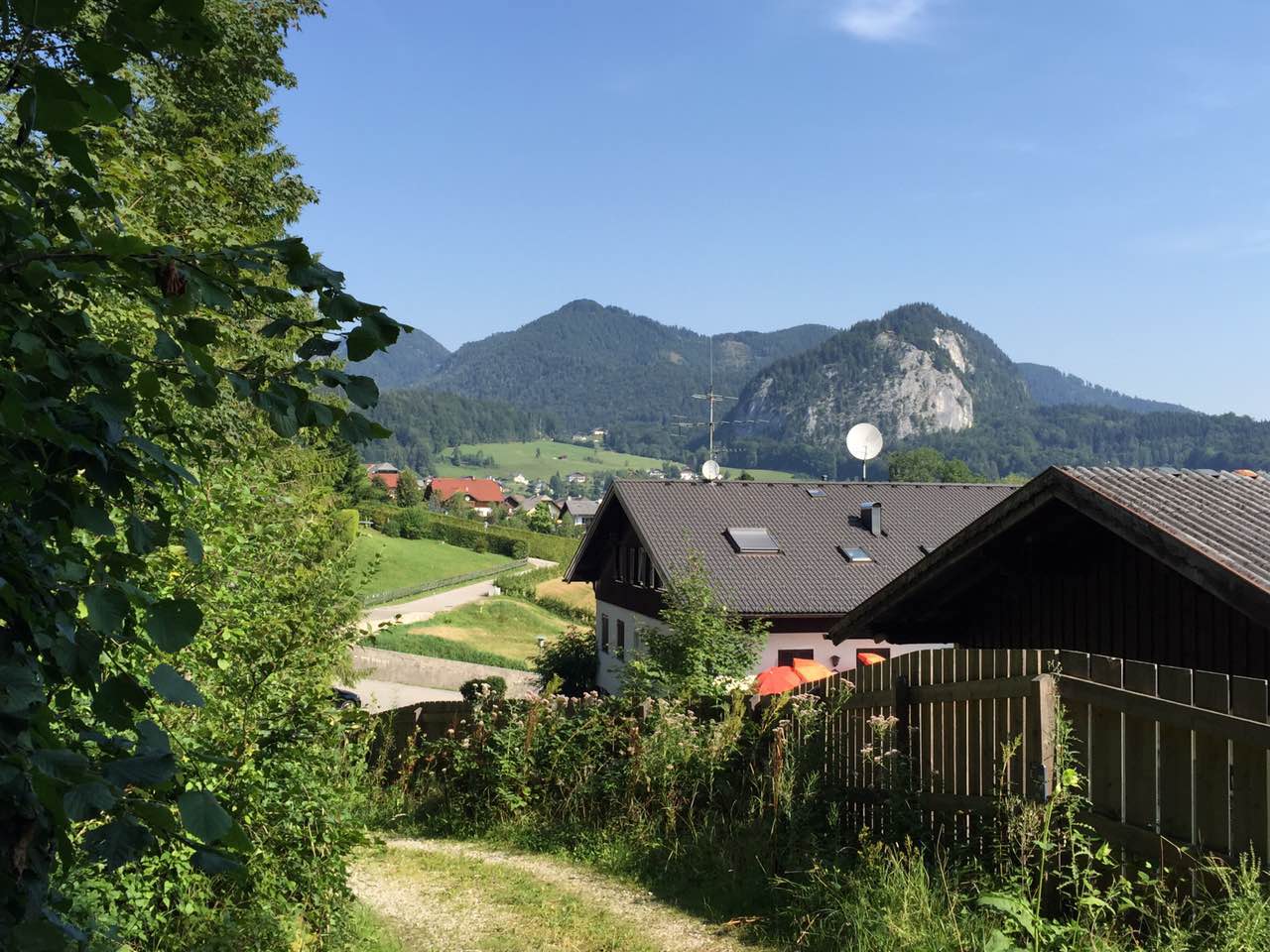 【余教授奧地利鄉(xiāng)村行:音樂之聲把游客帶到了薩爾斯堡】 【余教授奧地利鄉(xiāng)村行:音樂之聲把游客帶到了薩爾斯堡】