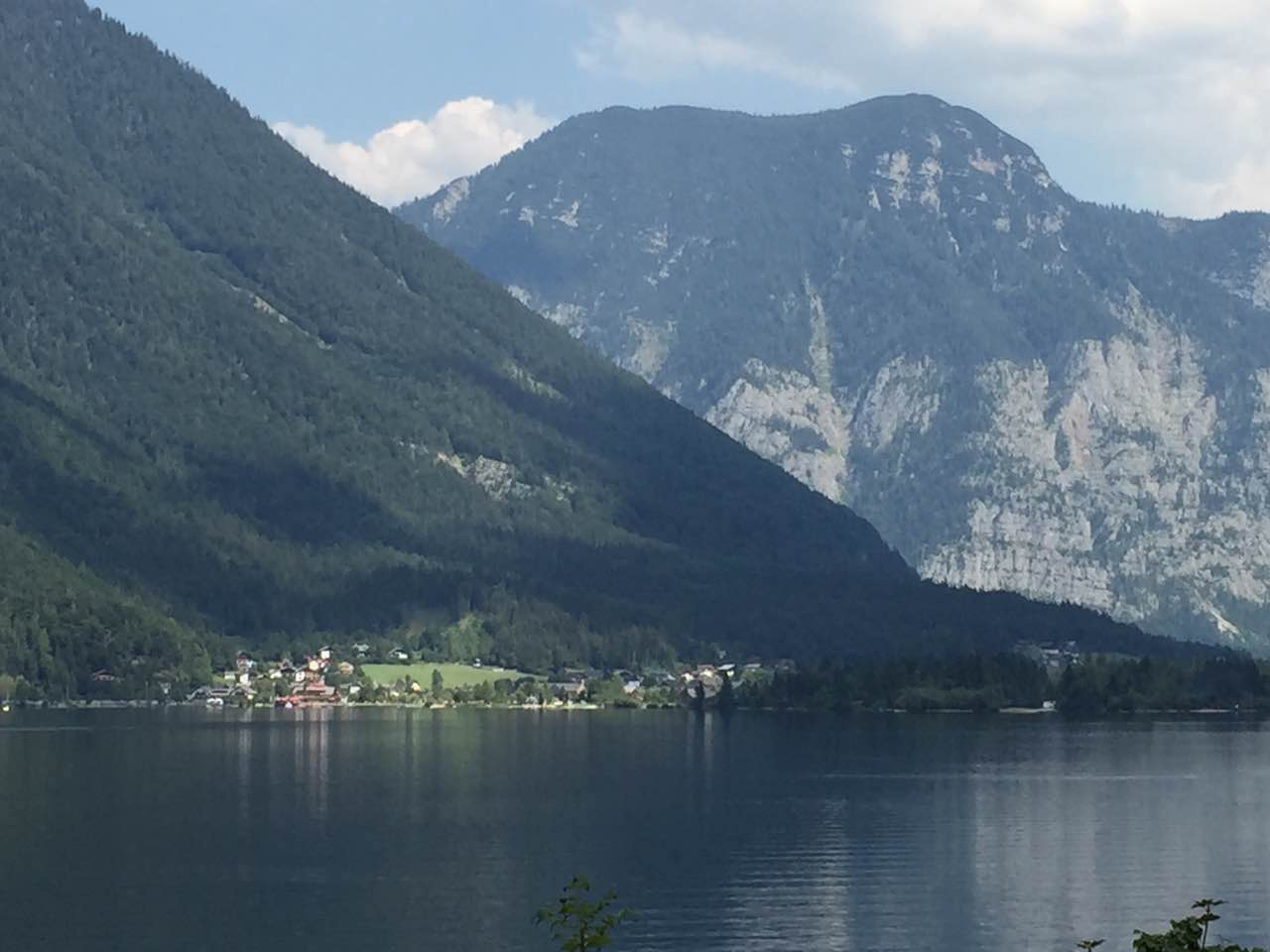 【余教授奧地利鄉(xiāng)村行:音樂之聲把游客帶到了薩爾斯堡】 【余教授奧地利鄉(xiāng)村行:音樂之聲把游客帶到了薩爾斯堡】